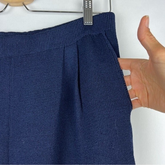 St John Basics knit pleated pants - Picture 3 of 11